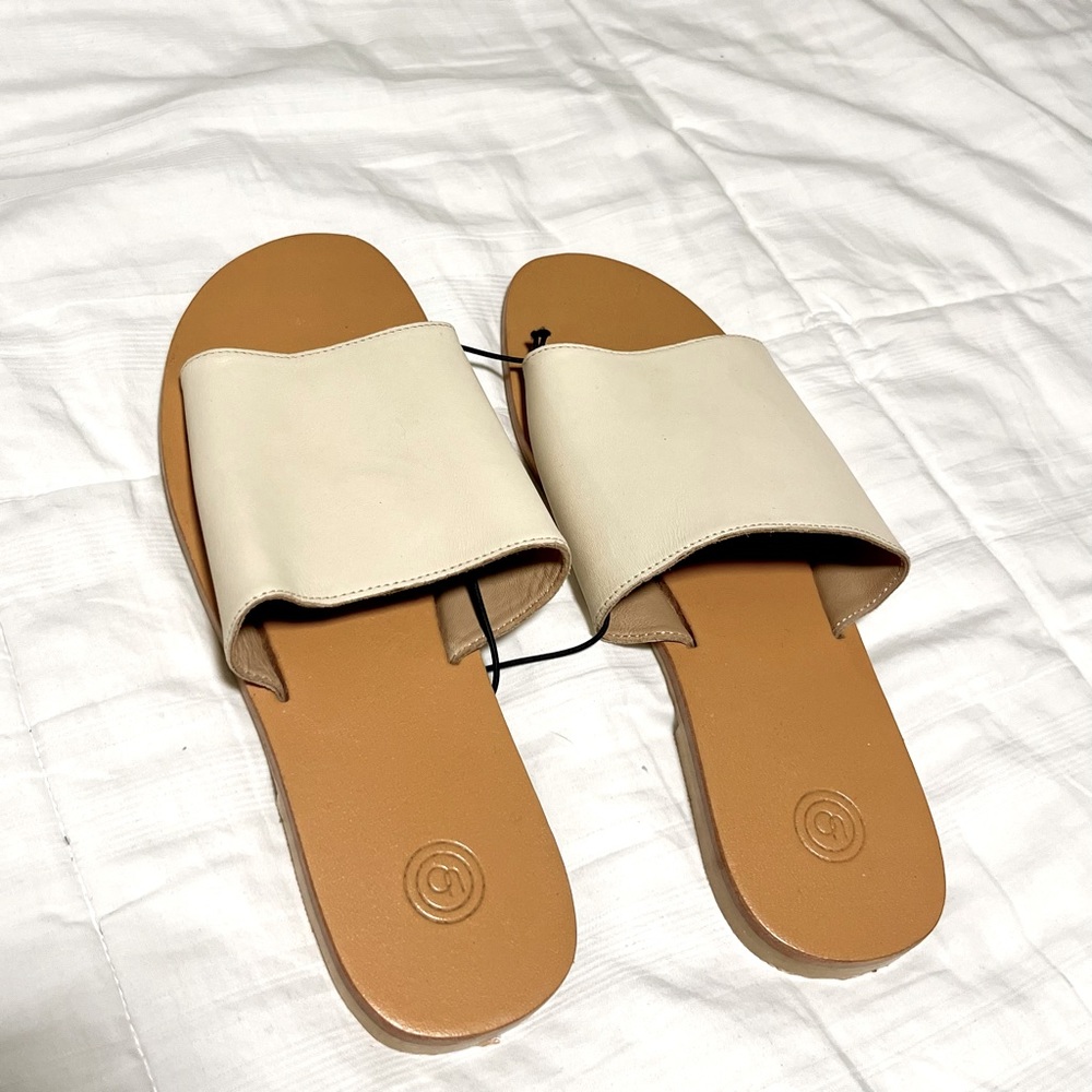 Urban Outfitters Cream Wide Strap Flat Slip On Sandals